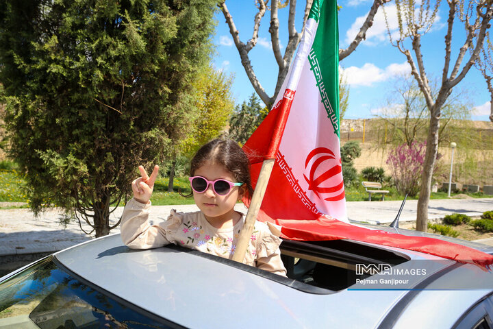 کاروان خودرویی مردم اصفهان در روز «جمهوری اسلامی»