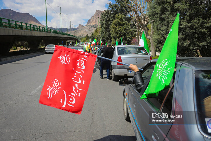 کاروان خودرویی مردم اصفهان در روز «جمهوری اسلامی»
