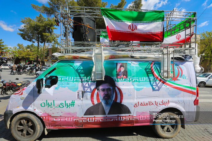 کاروان خودرویی مردم اصفهان در روز «جمهوری اسلامی»