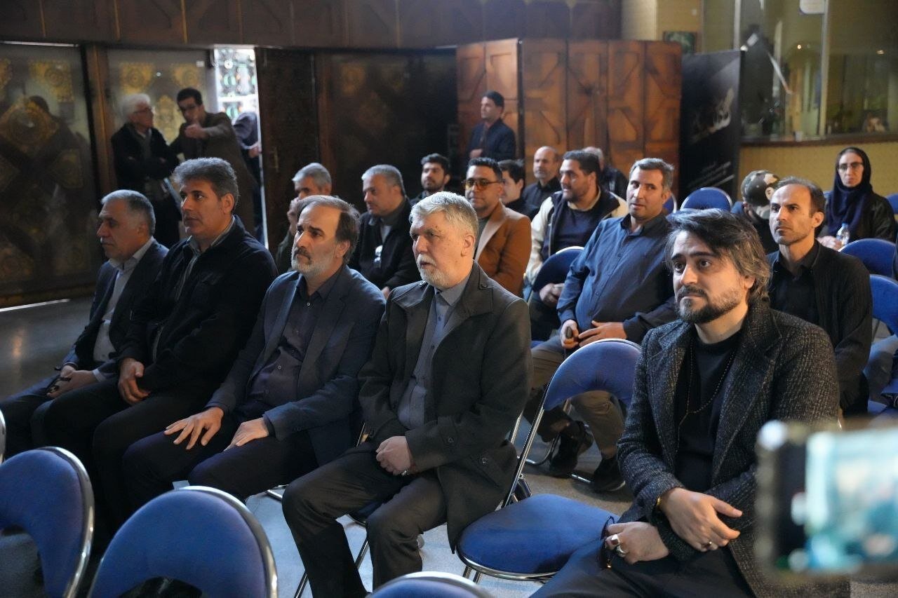صالحی: عرصه‌های هنر مشغول تولید با موضوع جنگ رمضان هستند/ حمایت از هنرمندان تدوین می‌شود