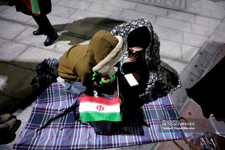 اقامه نماز استغاثه  به امام زمان در همدان