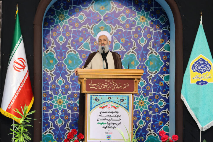 جنگ با آمریکا و رژیم صهیونیستی را تا پیروزی نهایی ادامه می‌دهیم