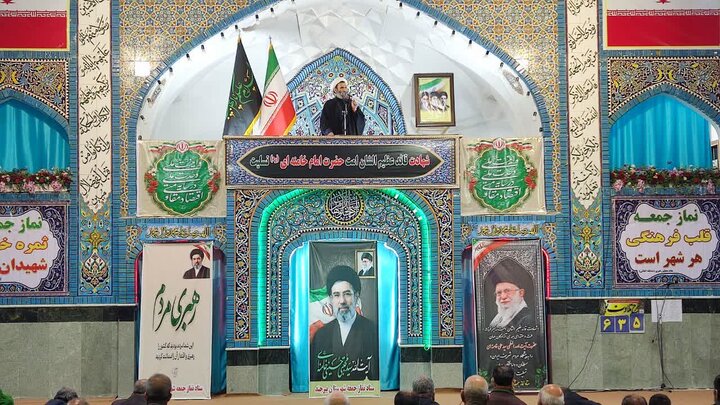 پیوند با ولایت، رمز پیروزی در نبرد سرنوشت‌ساز حق و باطل است
