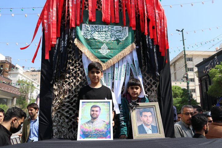 تشییع پیکر سه شهید جنگ رمضان در مشهد