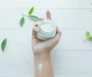 آبرسانی به پوست با مواد طبیعی در خانه / چگونه پوست خود را آب‌رسانی کنیم؟