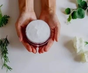 آبرسانی به پوست با مواد طبیعی در خانه / چگونه پوست خود را آب‌رسانی کنیم؟