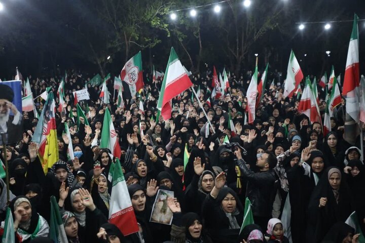حماسه‌آفرینی مشهدی‌ها در سی‌وششمین شب حضور