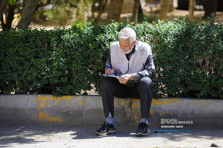 خدمت‌رسانی گروه‌های جهادی به آسیب‌دیدگان جنگ رمضان