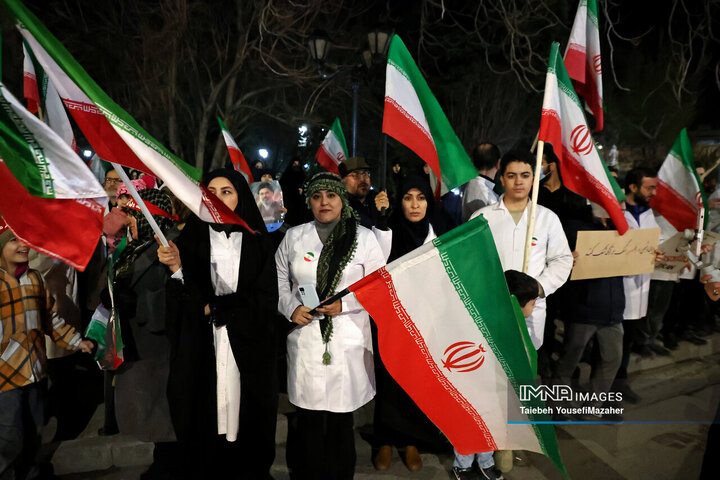 اجتماع کادر سلامت و درمان همدان در محکومیت حمله امریکایی صهیونی