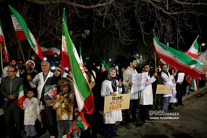 اجتماع کادر سلامت و درمان همدان در محکومیت حمله امریکایی صهیونی
