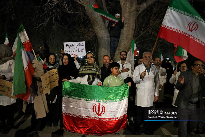 اجتماع کادر سلامت و درمان همدان در محکومیت حمله امریکایی صهیونی