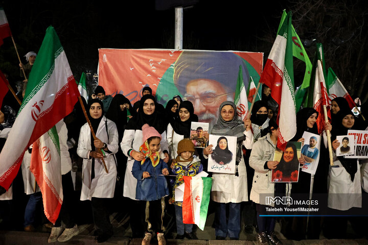 اجتماع کادر سلامت و درمان همدان در محکومیت حمله امریکایی صهیونی
