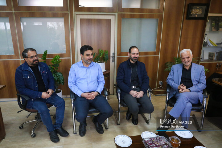 بازدید شهردار اصفهان از خدمت‌رسانی شهرداری‌ها به شهروندان