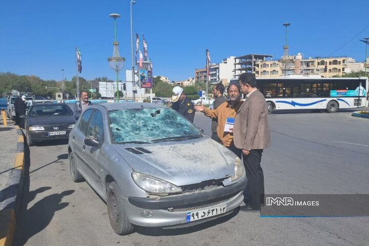 بازدید و تأیید خسارت بیش از ۴۵۰ خودرو در اصفهان پس از حملات اخیر