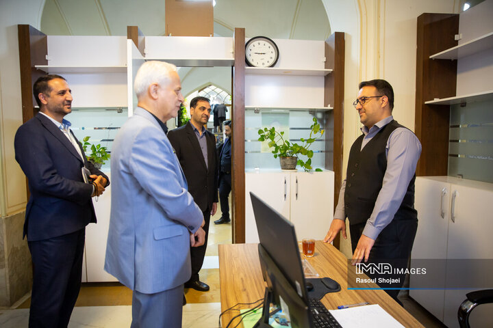 بازدید شهردار از شهرداری منطقه 1