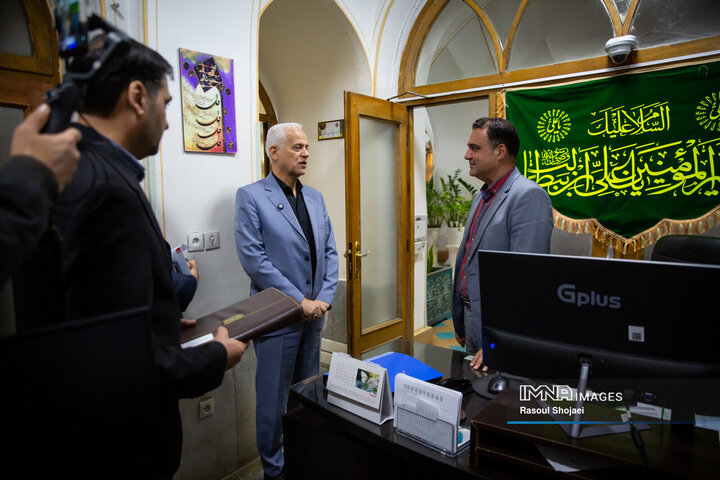 بازدید شهردار از شهرداری منطقه 1