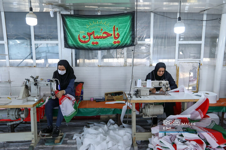 کارخانه تولید پرچم؛ روایت تصویری تلاش شبانه‌روزی برای برافراشتن افتخار ملی