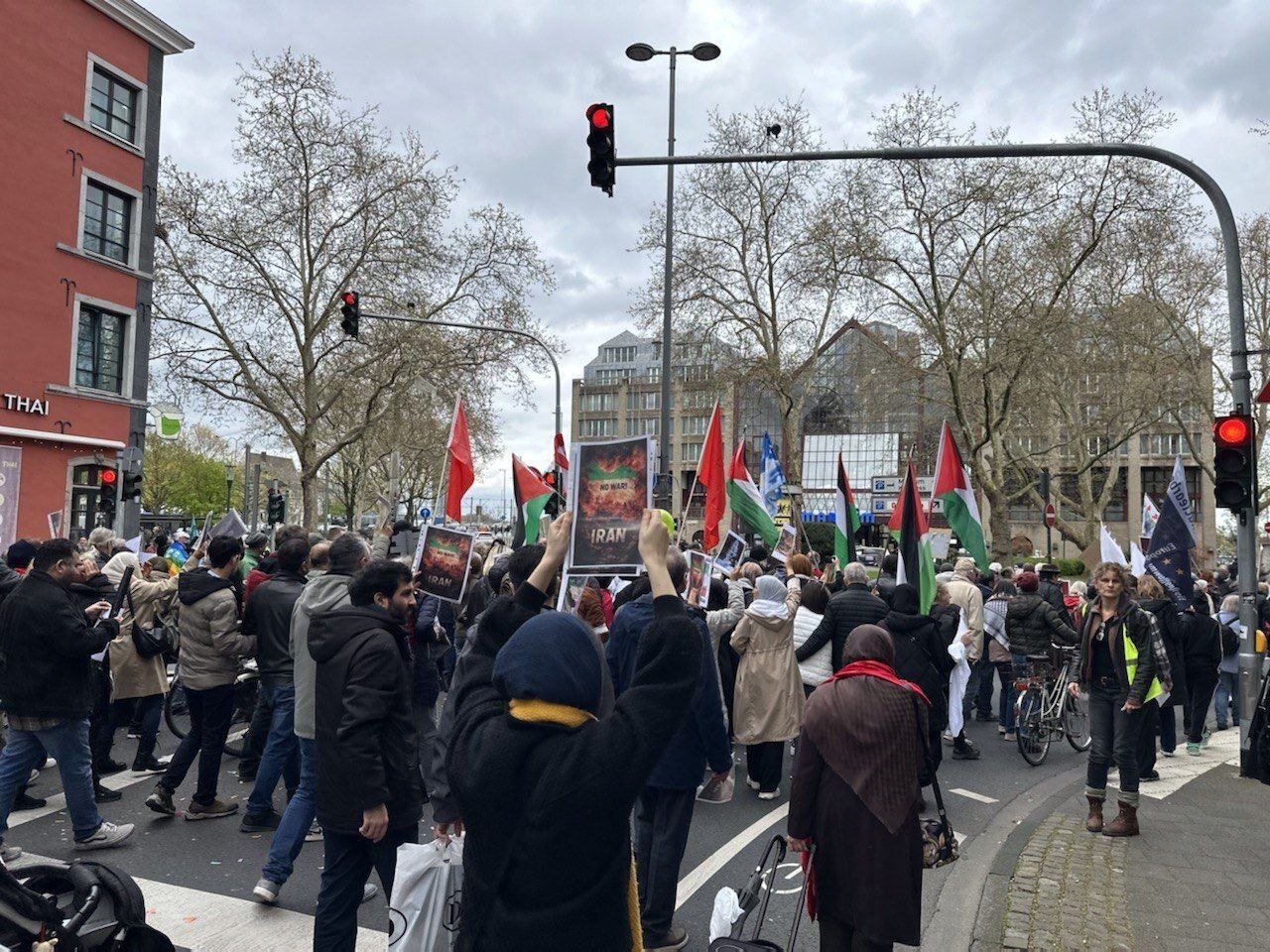 فریاد «مرگ بر آمریکا» در خیابانهای برلین