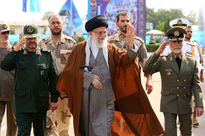 مراسم تحلیف و دانش‌آموختگی دانشجویان دانشگاه‌های افسری ارتش جمهوری اسلامی ایران - مهر 1394