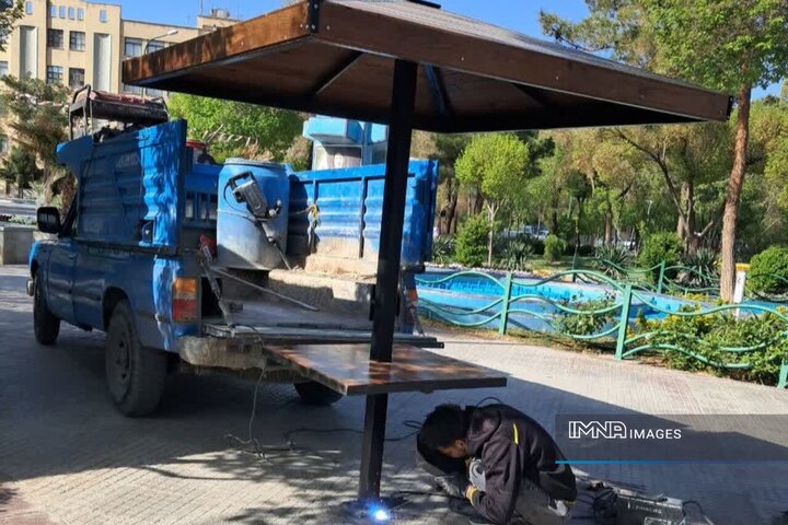 نصب ۷ آلاچیق جدید در پارک ملت برای بهبود کیفیت فضاهای شهری