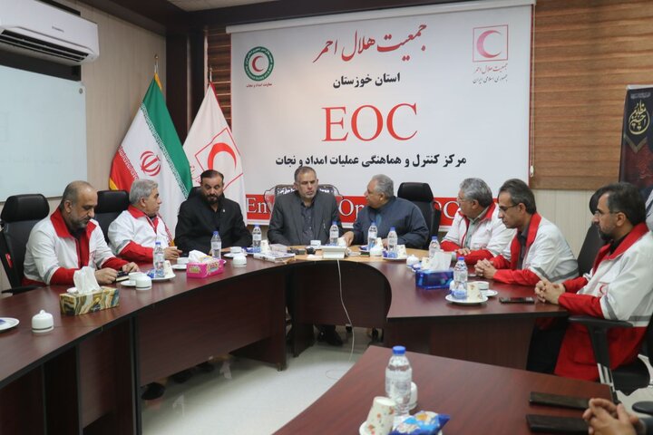 حضور فداکارانه امدادگران در بحران‌ها نماد مسئولیت‌پذیری است