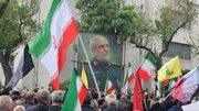 شیراز در سوگ سردار خادمی/ بدرقه مردمی تا حرم شاهچراغ (ع)