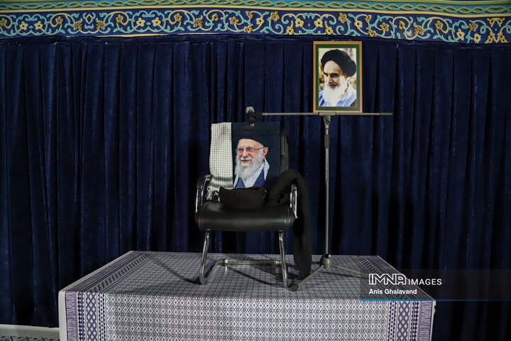 اجتماع مردمی در چهلمین شب شهادت امامِ قائدِ شهید اهواز