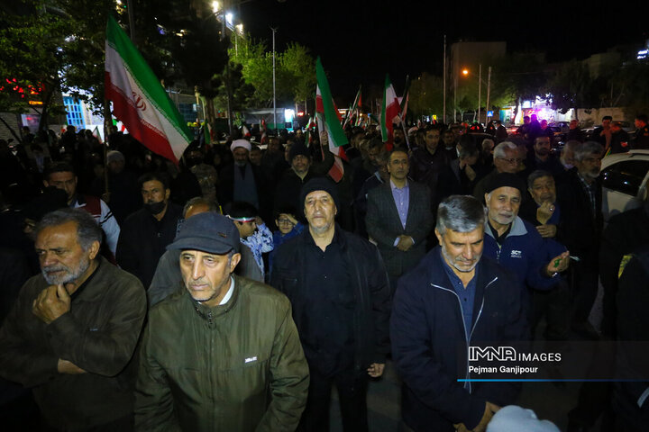 قافله عزاداری اربعین امام شهید در اصفهان