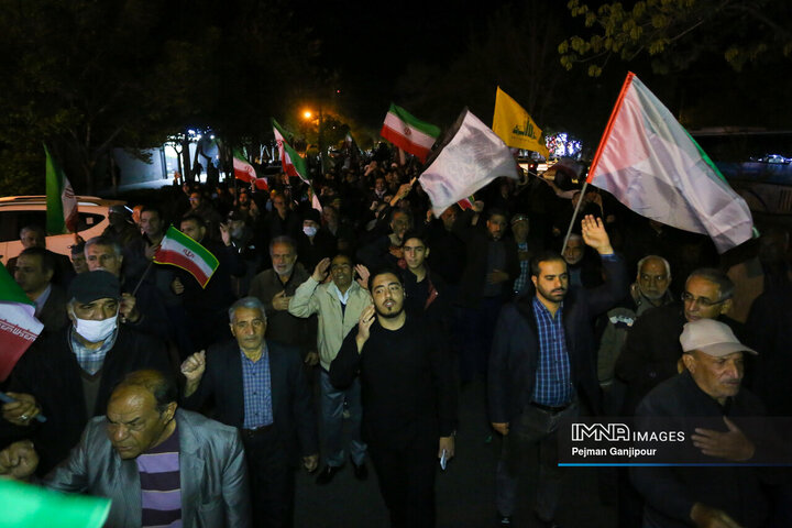 قافله عزاداری اربعین امام شهید در اصفهان