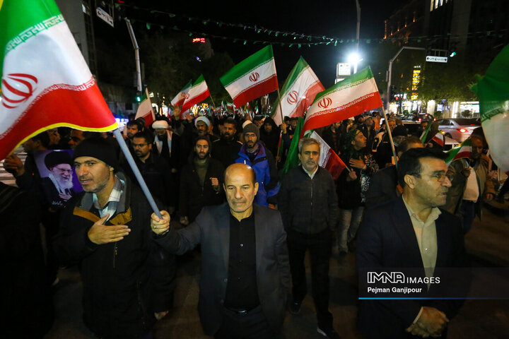 قافله عزاداری اربعین امام شهید در اصفهان