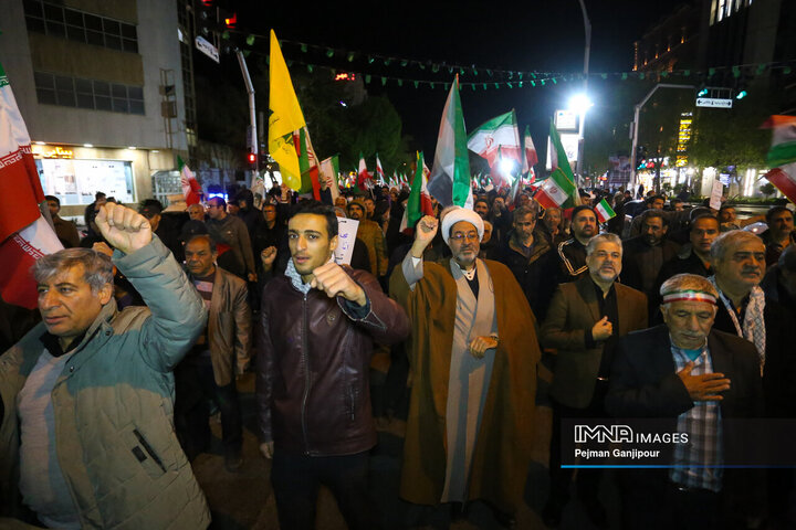 قافله عزاداری اربعین امام شهید در اصفهان