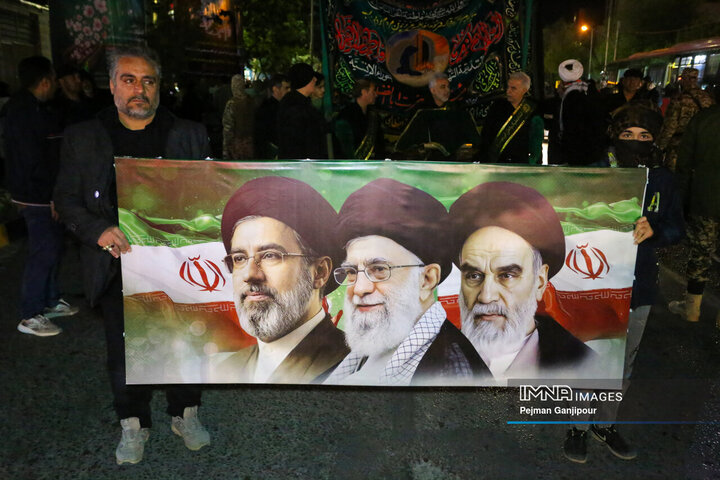 قافله عزاداری اربعین امام شهید در اصفهان