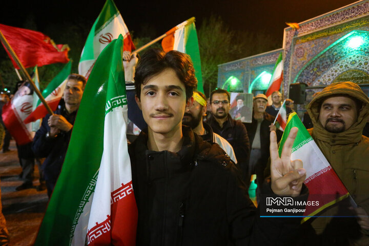 قافله عزاداری اربعین امام شهید در اصفهان
