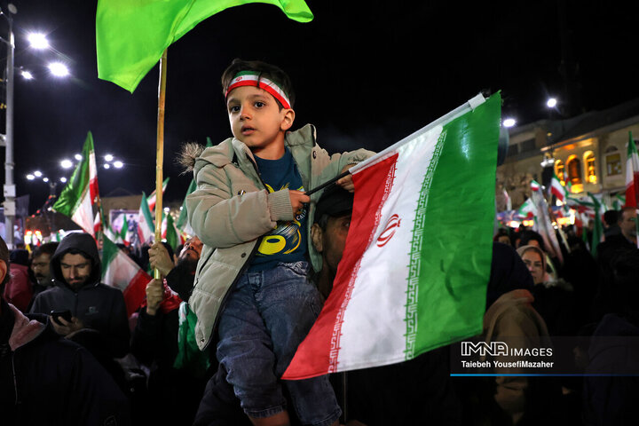 گرامیداشت چهلمین روز شهادت قائد امت و دانش‌آموزان میناب در همدان