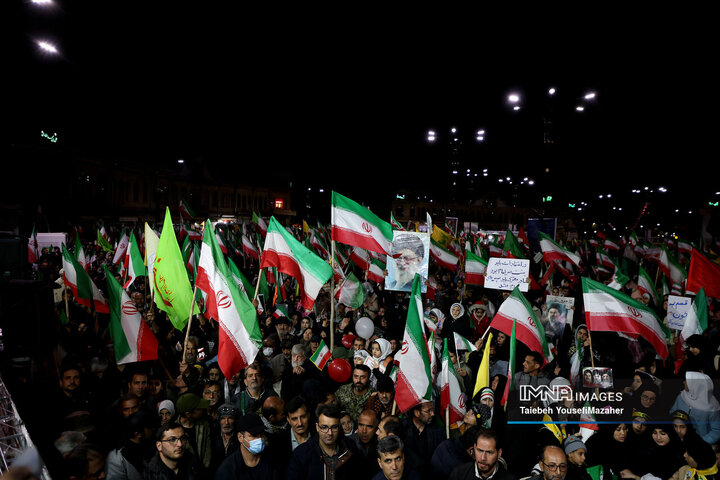گرامیداشت چهلمین روز شهادت قائد امت و دانش‌آموزان میناب در همدان