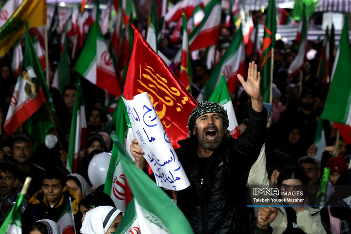 گرامیداشت چهلمین روز شهادت قائد امت و دانش‌آموزان میناب در همدان