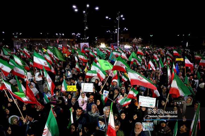 گرامیداشت چهلمین روز شهادت قائد امت و دانش‌آموزان میناب در همدان