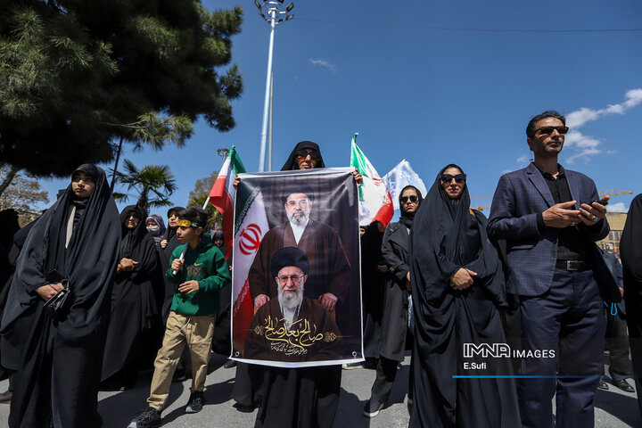 اراک در سوگ چهلمین روز شهادت رهبر شهید انقلاب اسلامی