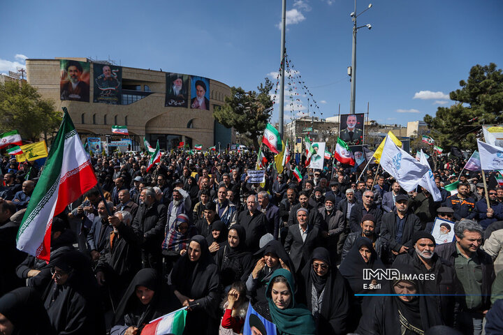 اراک در سوگ چهلمین روز شهادت رهبر شهید انقلاب اسلامی