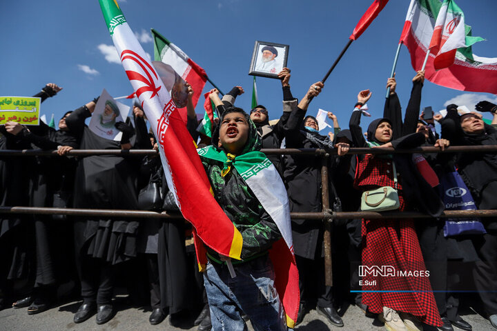 اراک در سوگ چهلمین روز شهادت رهبر شهید انقلاب اسلامی