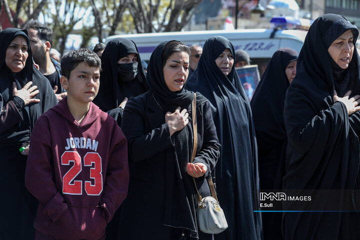 اراک در سوگ چهلمین روز شهادت رهبر شهید انقلاب اسلامی