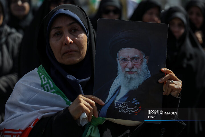 اراک در سوگ چهلمین روز شهادت رهبر شهید انقلاب اسلامی