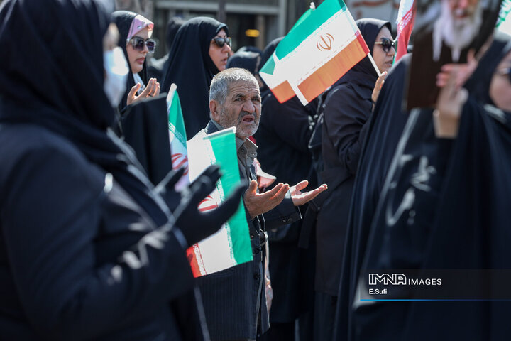 اراک در سوگ چهلمین روز شهادت رهبر شهید انقلاب اسلامی