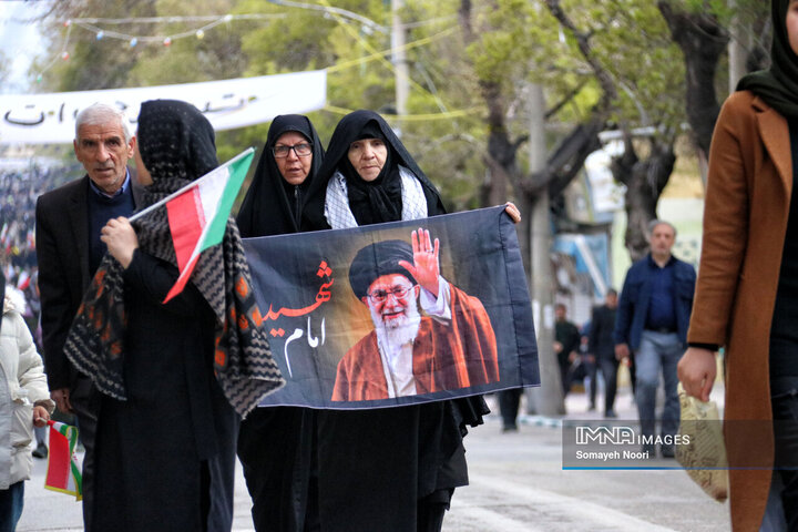 چهل روز گذشت؛ کرمانشاه در سوگِ رهبرِ شهیدش