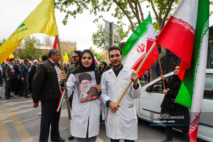 تجمع کادر درمان اصفهان در اربعین شهادت رهبر معظم انقلاب