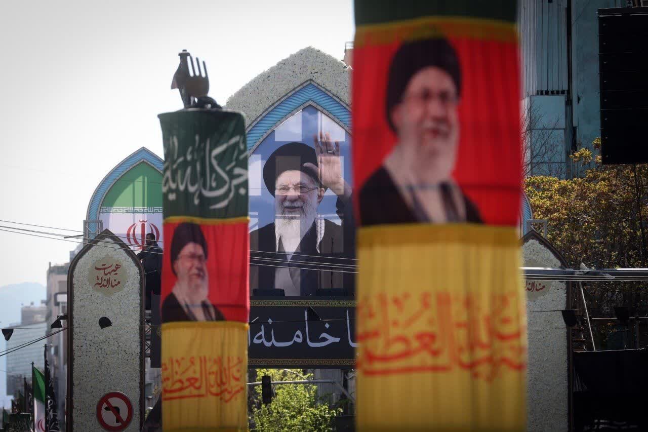 موج خروشان عزاداران قائد شهید امت به سوی میعادگاه