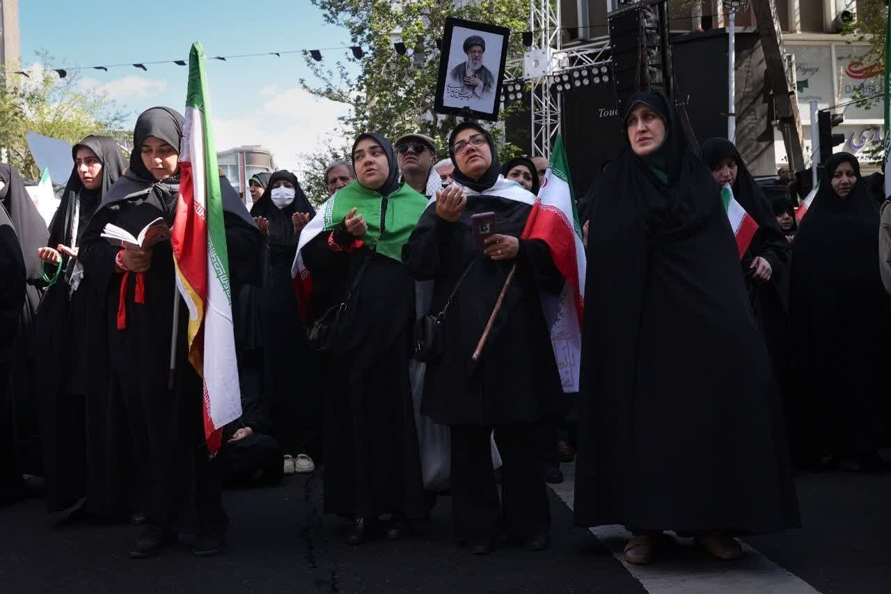 موج خروشان عزاداران قائد شهید امت به سوی میعادگاه