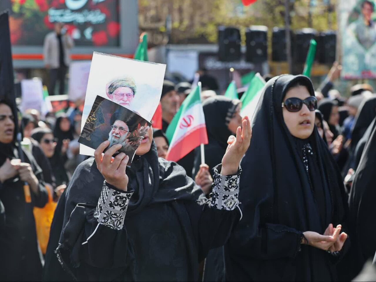 بزرگداشت چهلمین روز شهادت رهبر شهید در اراک