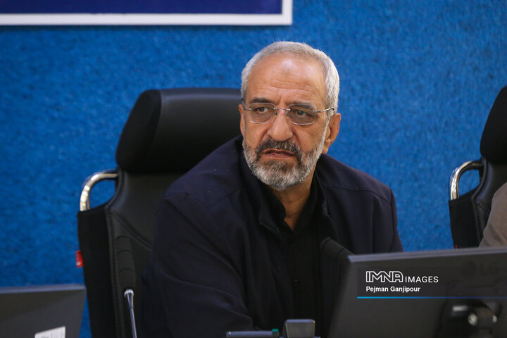 جلسه مشترک مسئولین کمیته های انتخابات و مدیران مناطق هجده‌گانه شهرستان اصفهان