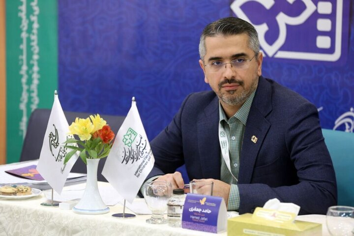 سینمای ایران باید ادای دین خود را به جنگ به‌درستی انجام دهد
